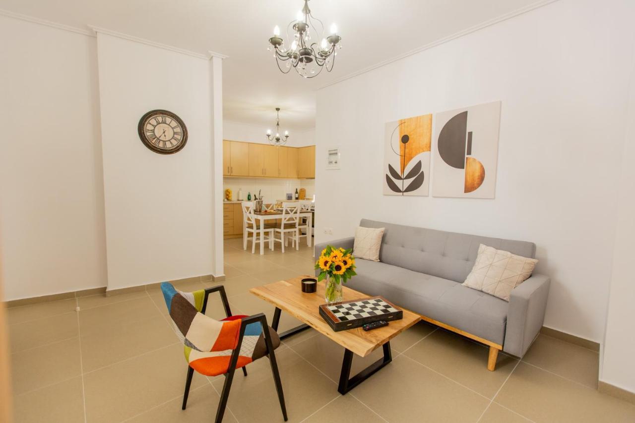 Costos Condos New 10B 2 Bedrooms Condo Nafpaktos エクステリア 写真